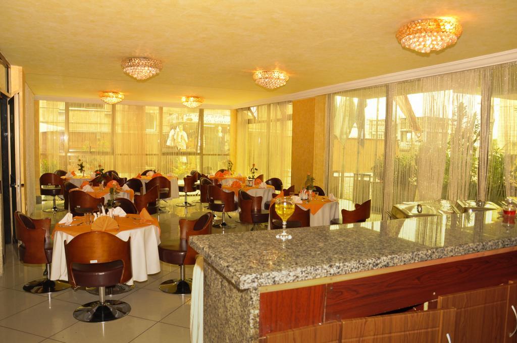 Empire Addis International Hotel Exterior foto